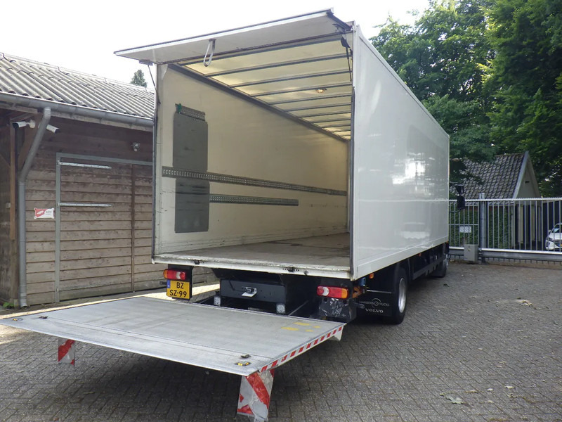 Volvo FL 12 240 Euro 5 EEV/ 6 Cil. - Koffer LKW: das Bild 4 Volvo FL 12 240 Euro 5 EEV/ 6 Cil. - Koffer LKW: das Bild 4