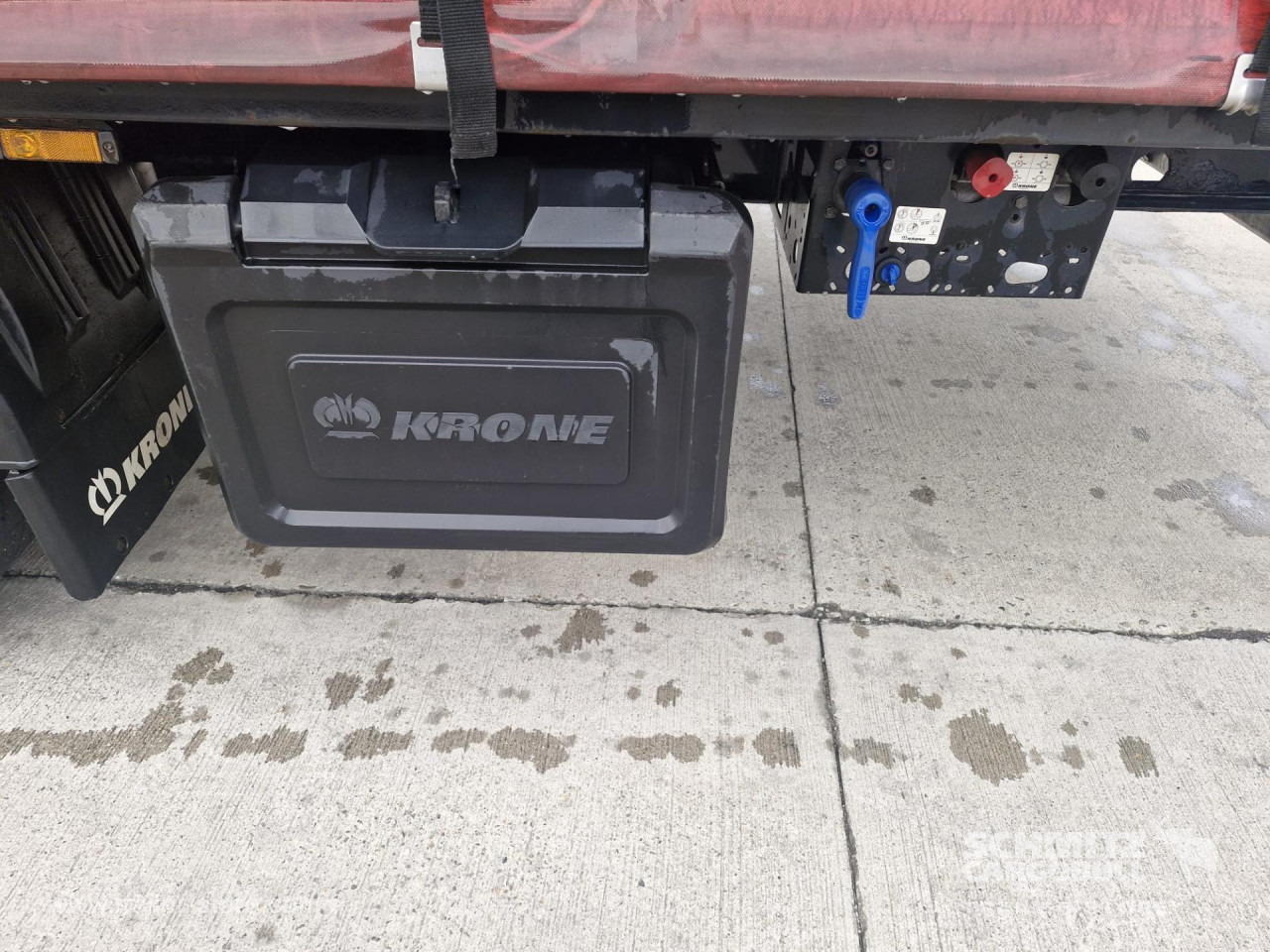 KRONE Curtainsider Mega - Planenauflieger: das Bild 3 KRONE Curtainsider Mega - Planenauflieger: das Bild 3