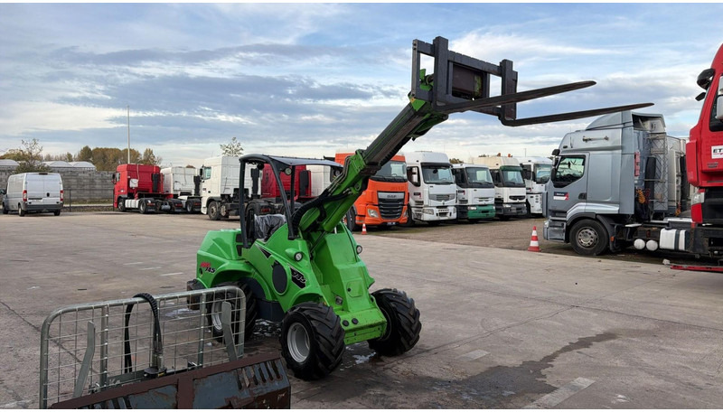 Avant 745 TDL (BELGIAN MACHINE / TOP CONDITION / 4X4 OPTIDRIVE / INCL ATTACHMENTS) - Deltalader: das Bild 2 Avant 745 TDL (BELGIAN MACHINE / TOP CONDITION / 4X4 OPTIDRIVE / INCL ATTACHMENTS) - Deltalader: das Bild 2