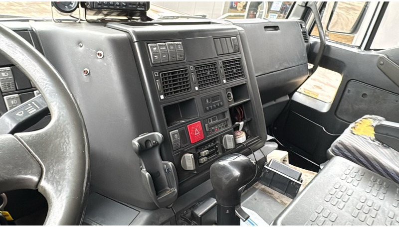Koffer LKW Iveco Eurotech 190 E 38 (BELGIAN TRUCK / PERFECT CONDITION / MANUAL PUMP / MANUAL GEARBOX): das Bild 13