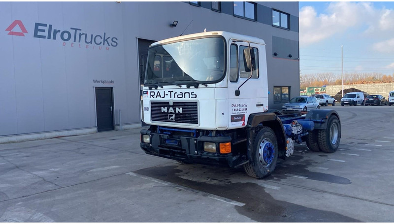 MAN 19.342 (BOITE MANUELLE / MANUAL GEARBOX) - Fahrgestell LKW: das Bild 1 MAN 19.342 (BOITE MANUELLE / MANUAL GEARBOX) - Fahrgestell LKW: das Bild 1