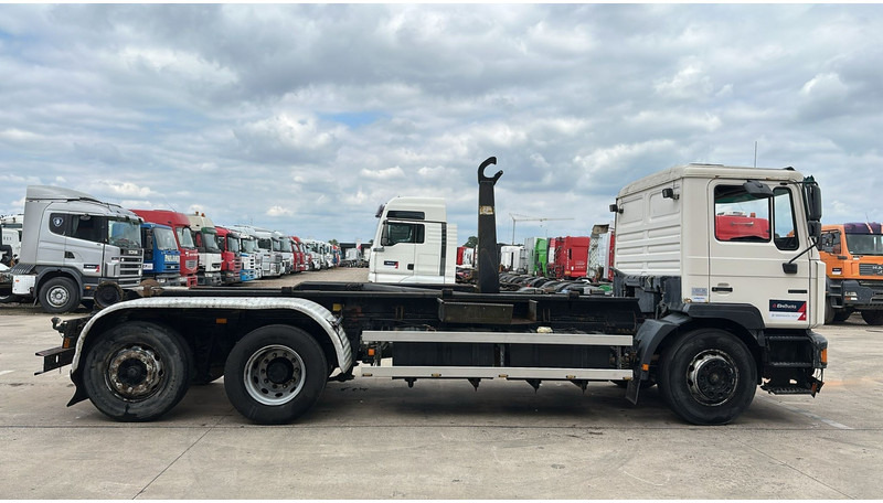 MAN 26.312 (6 CYLINDER / 6X2 / BELGIAN TRUCK IN GOOD CONDITION) - Abrollkipper: das Bild 4 MAN 26.312 (6 CYLINDER / 6X2 / BELGIAN TRUCK IN GOOD CONDITION) - Abrollkipper: das Bild 4