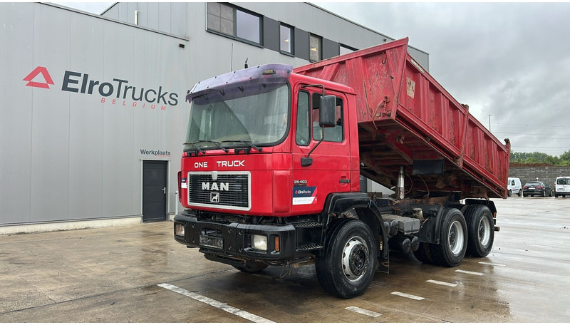 MAN 26.403 (STEEL SUSPENSION / VERY CLEAN / 6 CYLINDER / BIG AXLE / EURO 2) - Kipper: das Bild 1 MAN 26.403 (STEEL SUSPENSION / VERY CLEAN / 6 CYLINDER / BIG AXLE / EURO 2) - Kipper: das Bild 1