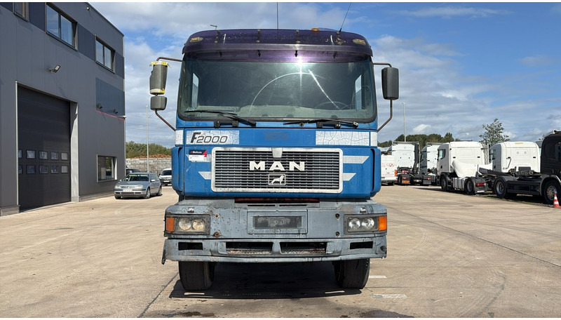 MAN 27.403 (6X6 / GRAND PONT / LAMES / BIG AXLE / 6 CYLINDER) - Kipper: das Bild 2 MAN 27.403 (6X6 / GRAND PONT / LAMES / BIG AXLE / 6 CYLINDER) - Kipper: das Bild 2