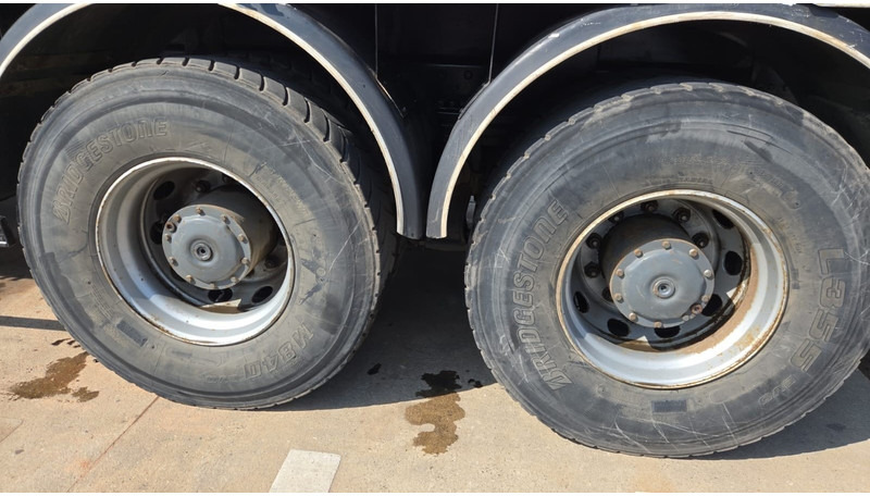 Pritsche LKW Mercedes-Benz Actros 2636 (6X4 / LAMES / GRAND PONT / MP2 / STEEL SUSP. / BOITE MANUELLE / MANUAL GEARBOX / 9M CHASSIS !!!): das Bild 9