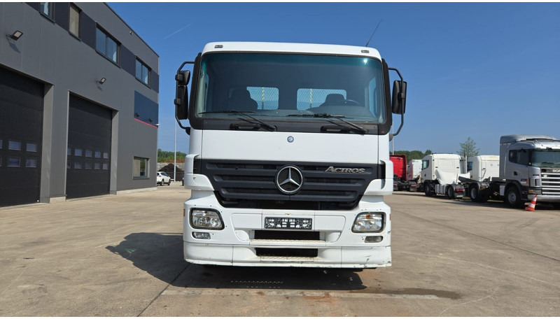 Mercedes-Benz Actros 2636 (6X4 / LAMES / GRAND PONT / MP2 / STEEL SUSP. / BOITE MANUELLE / MANUAL GEARBOX / 9M CHASSIS !!!) - Pritsche LKW: das Bild 2 Mercedes-Benz Actros 2636 (6X4 / LAMES / GRAND PONT / MP2 / STEEL SUSP. / BOITE MANUELLE / MANUAL GEARBOX / 9M CHASSIS !!!) - Pritsche LKW: das Bild 2