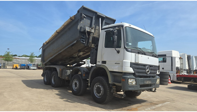 Mercedes-Benz Actros 4141 (EPS / 8X6 / GRAND PONT / BIG AXLE / LAMES / STEEL / V6) - Kipper: das Bild 3 Mercedes-Benz Actros 4141 (EPS / 8X6 / GRAND PONT / BIG AXLE / LAMES / STEEL / V6) - Kipper: das Bild 3