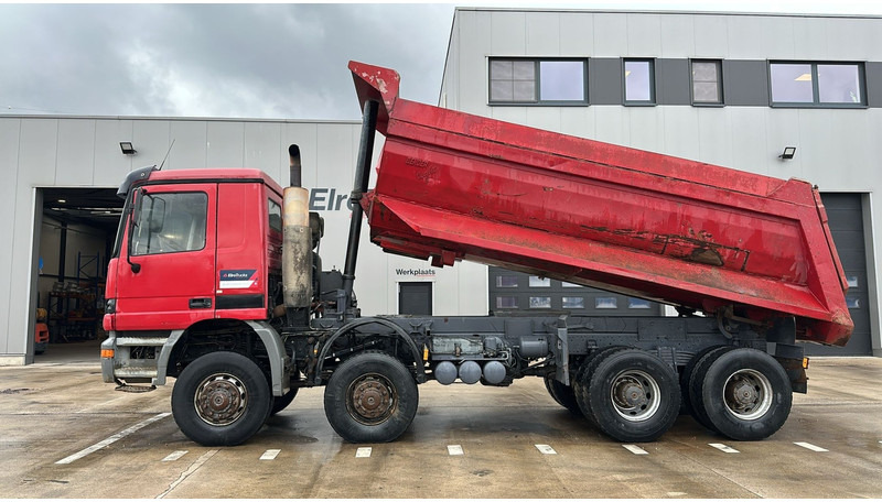 Kipper Mercedes-Benz Actros 4143 (BOITE MANUELLE / 8X8 / MANUAL GEARBOX / LAMES / GRAND PONT / BIG AXLE): das Bild 8
