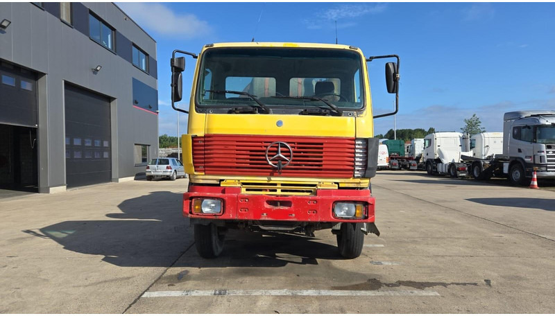 Mercedes-Benz SK 2527 (MALAXEUR / MIXER / POSSIBLE COMME CHASSIS / 6X4 / LAMES / GRAND PONT) - Fahrmischer: das Bild 2 Mercedes-Benz SK 2527 (MALAXEUR / MIXER / POSSIBLE COMME CHASSIS / 6X4 / LAMES / GRAND PONT) - Fahrmischer: das Bild 2