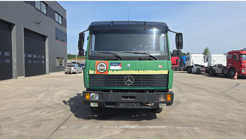 Mercedes-Benz SK 814 (MANUAL PUMP / STEEL SUSP. / POMPE MANUELLE / LAMES / 6 CYLINDER) - Autotransporter LKW: das Bild 2 Mercedes-Benz SK 814 (MANUAL PUMP / STEEL SUSP. / POMPE MANUELLE / LAMES / 6 CYLINDER) - Autotransporter LKW: das Bild 2