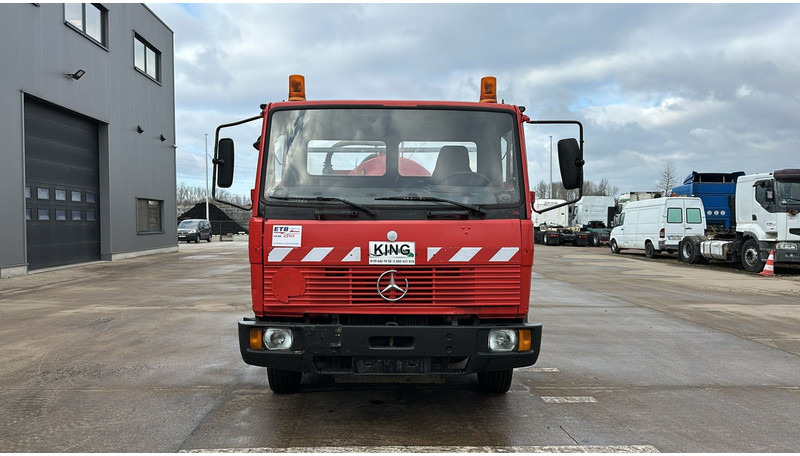 Mercedes-Benz SK 814 (VIDANGEUR / VACUUM / AUXILAIRY / SPER / STEEL SUSP. / LAMES) - Saug-/ Spülfahrzeug: das Bild 2 Mercedes-Benz SK 814 (VIDANGEUR / VACUUM / AUXILAIRY / SPER / STEEL SUSP. / LAMES) - Saug-/ Spülfahrzeug: das Bild 2