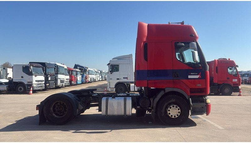 Renault Premium 420 (BOITE MANUELLE / MANUAL GEARBOX) - Sattelzugmaschine: das Bild 4 Renault Premium 420 (BOITE MANUELLE / MANUAL GEARBOX) - Sattelzugmaschine: das Bild 4