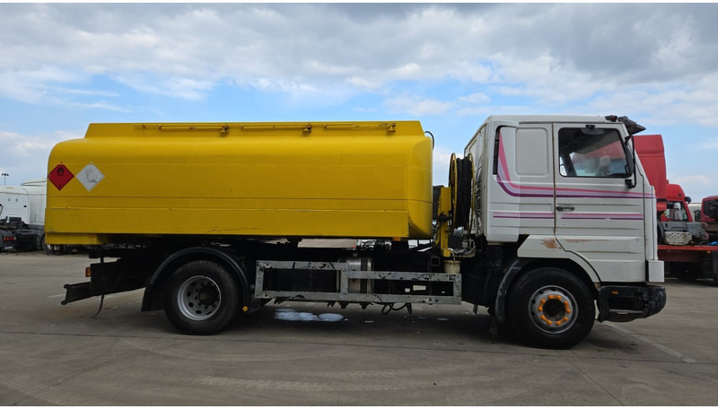 Scania 113-360 (13500L / POMPE MANUELLE / MANUAL PUMP / TOP CONDITION / WITH PUMP + COUNTER !!) - Tankwagen: das Bild 4 Scania 113-360 (13500L / POMPE MANUELLE / MANUAL PUMP / TOP CONDITION / WITH PUMP + COUNTER !!) - Tankwagen: das Bild 4