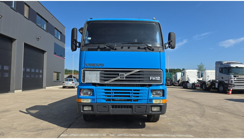 Volvo FH 12.380 (20.100 LITERS / PARFAIT ETAT / TOP CONDITION !!! / 6X2 / BOITE MANUELLE) - Tankwagen: das Bild 2 Volvo FH 12.380 (20.100 LITERS / PARFAIT ETAT / TOP CONDITION !!! / 6X2 / BOITE MANUELLE) - Tankwagen: das Bild 2