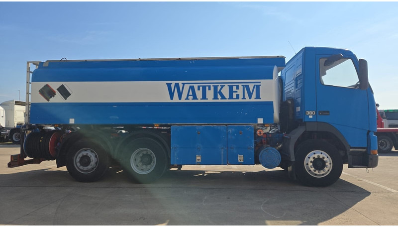 Volvo FH 12.380 (20.100 LITERS / PARFAIT ETAT / TOP CONDITION !!! / 6X2 / BOITE MANUELLE) - Tankwagen: das Bild 4 Volvo FH 12.380 (20.100 LITERS / PARFAIT ETAT / TOP CONDITION !!! / 6X2 / BOITE MANUELLE) - Tankwagen: das Bild 4
