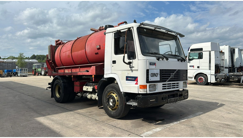 Volvo FL 10 - 280 (12.000L / POMPE MANUELLE / MANUAL PUMP / BOITE MANUELLE / MANUAL GEARBOX) - Saug-/ Spülfahrzeug: das Bild 3 Volvo FL 10 - 280 (12.000L / POMPE MANUELLE / MANUAL PUMP / BOITE MANUELLE / MANUAL GEARBOX) - Saug-/ Spülfahrzeug: das Bild 3