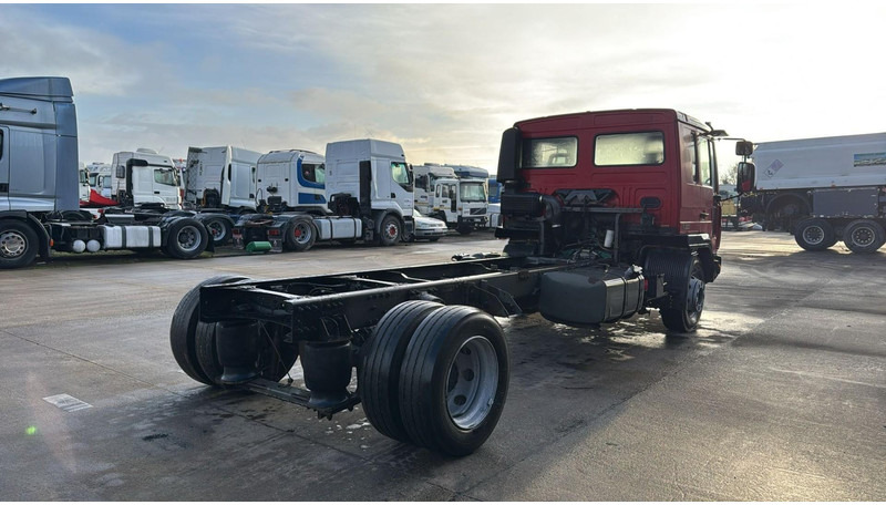 Volvo FL 220 (MANUAL GEARBOX / BOITE MANUELLE) - Fahrgestell LKW: das Bild 4 Volvo FL 220 (MANUAL GEARBOX / BOITE MANUELLE) - Fahrgestell LKW: das Bild 4