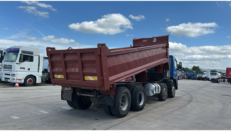 Volvo FM 12 - 340 (MANUAL GEARBOX / STEEL SUSPENSION / LAMES / BOITE MANUELLE) - Kipper: das Bild 5 Volvo FM 12 - 340 (MANUAL GEARBOX / STEEL SUSPENSION / LAMES / BOITE MANUELLE) - Kipper: das Bild 5