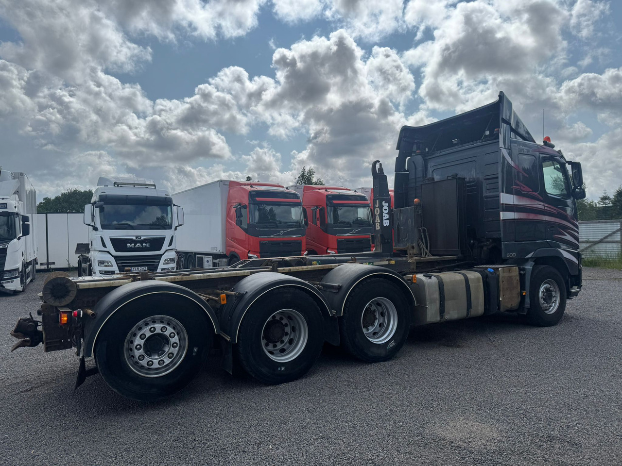 Volvo FH540 - Abrollkipper: das Bild 4 Volvo FH540 - Abrollkipper: das Bild 4