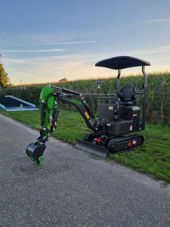 WCM CTX 8010S Benzine - Minibagger: das Bild 1 WCM CTX 8010S Benzine - Minibagger: das Bild 1