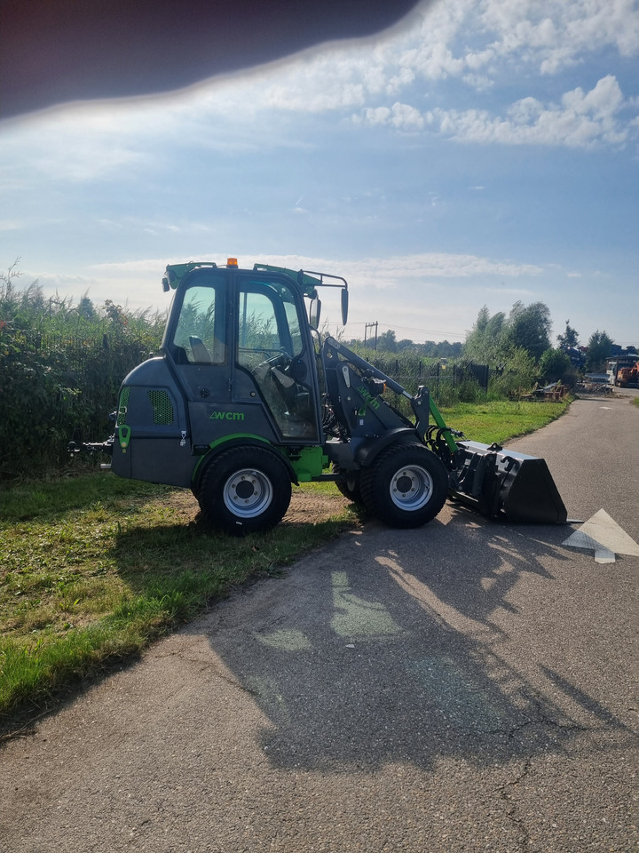 WCM L2412 - Radlader: das Bild 2 WCM L2412 - Radlader: das Bild 2