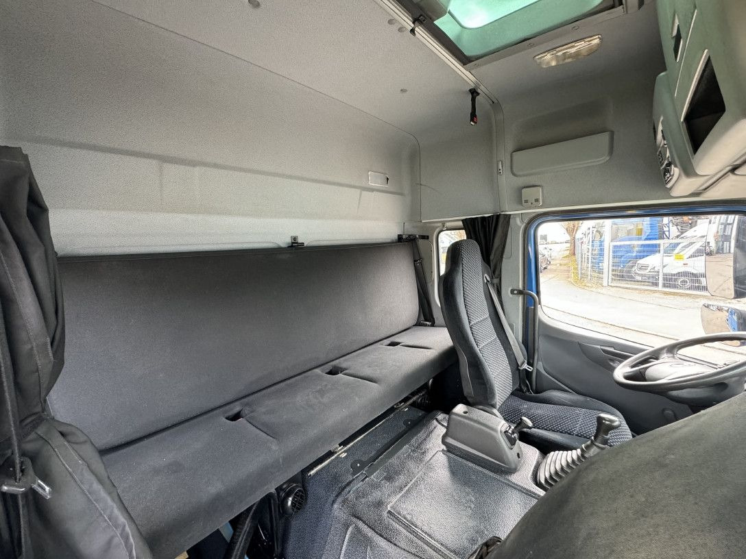 Mercedes-Benz Atego 1529 LL BDF 6-Sitze Umzug u-LBW Gr-Haus - Containerwagen/ Wechselfahrgestell LKW: das Bild 2 Mercedes-Benz Atego 1529 LL BDF 6-Sitze Umzug u-LBW Gr-Haus - Containerwagen/ Wechselfahrgestell LKW: das Bild 2