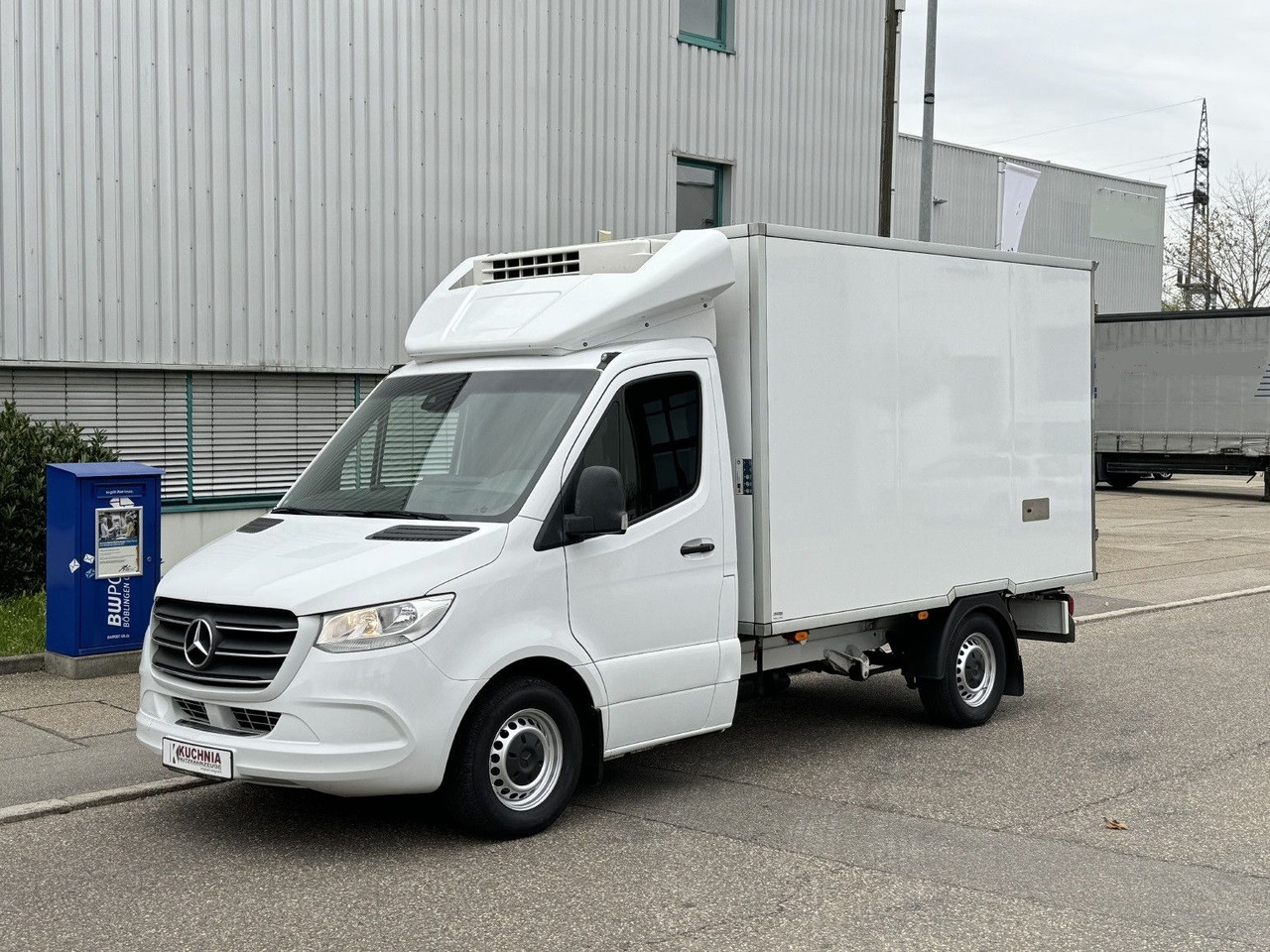 Mercedes-Benz Sprinter 316 Tiefkühl 3,3m TK V-500 MAX Luftgef. - Kühltransporter: das Bild 3 Mercedes-Benz Sprinter 316 Tiefkühl 3,3m TK V-500 MAX Luftgef. - Kühltransporter: das Bild 3