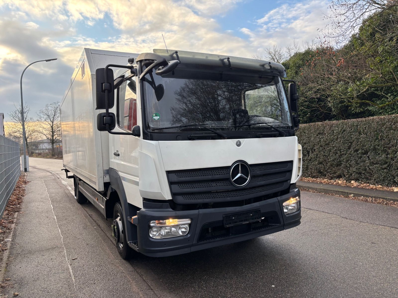 Mercedes-Benz Atego III 1223L, Euro-6,Klima, LBW - Koffer LKW: das Bild 3 Mercedes-Benz Atego III 1223L, Euro-6,Klima, LBW - Koffer LKW: das Bild 3