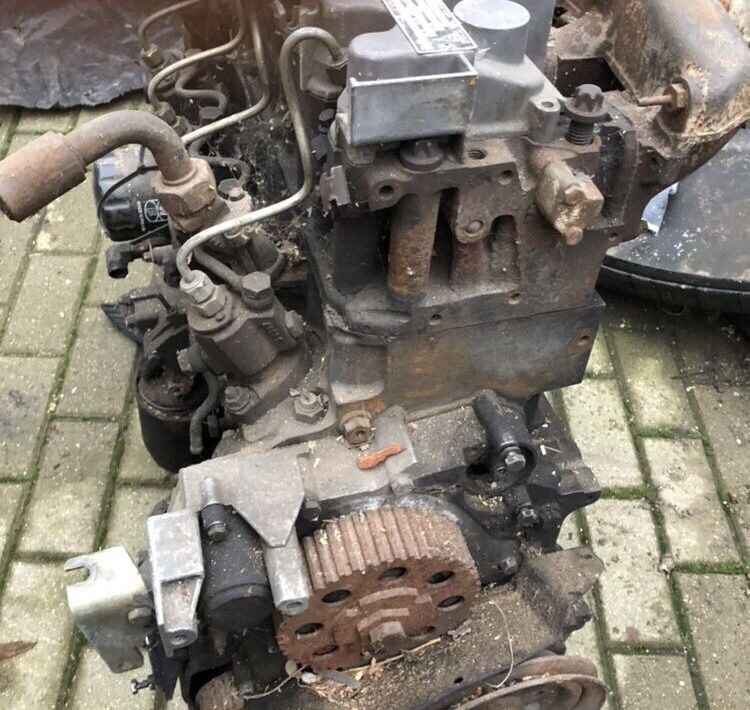 Deutz F4L1011F Kramer - Motor für Radlader: das Bild 4 Deutz F4L1011F Kramer - Motor für Radlader: das Bild 4