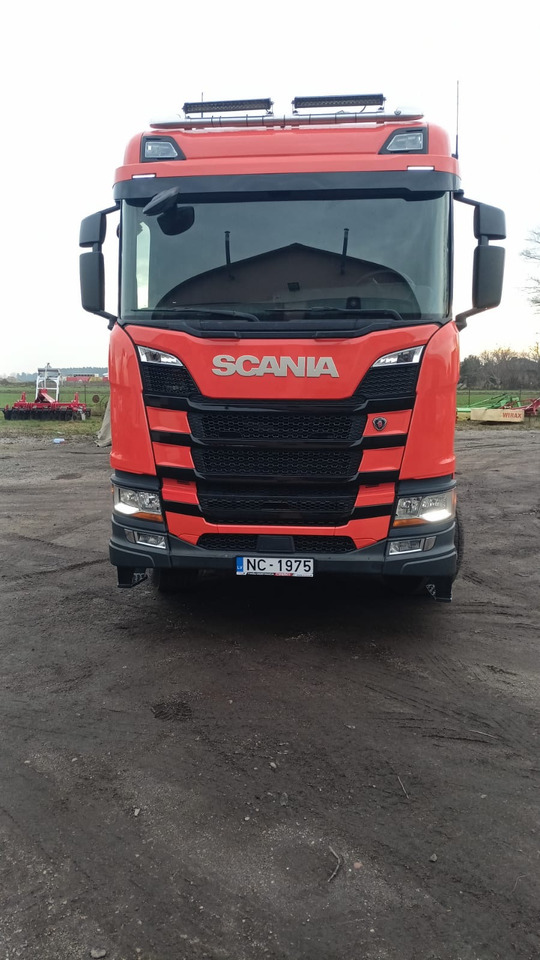 Scania R450 - Holztransporter, Autokran: das Bild 3 Scania R450 - Holztransporter, Autokran: das Bild 3