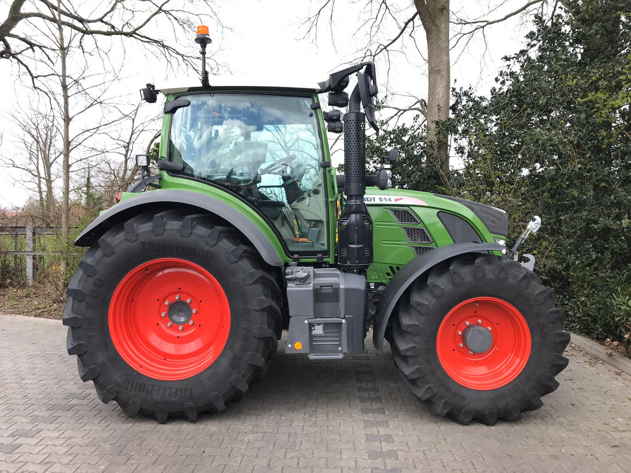 FENDT 514 Vario S4 ProfiPlus - Traktor: das Bild 4 FENDT 514 Vario S4 ProfiPlus - Traktor: das Bild 4