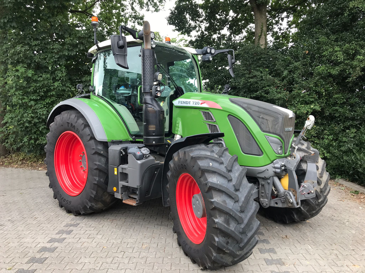 FENDT 720 Vario S4 PowerPlus - Traktor: das Bild 3 FENDT 720 Vario S4 PowerPlus - Traktor: das Bild 3