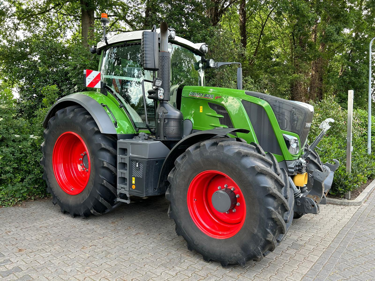 FENDT 828 Vario S4 ProfiPlus - Traktor: das Bild 5 FENDT 828 Vario S4 ProfiPlus - Traktor: das Bild 5