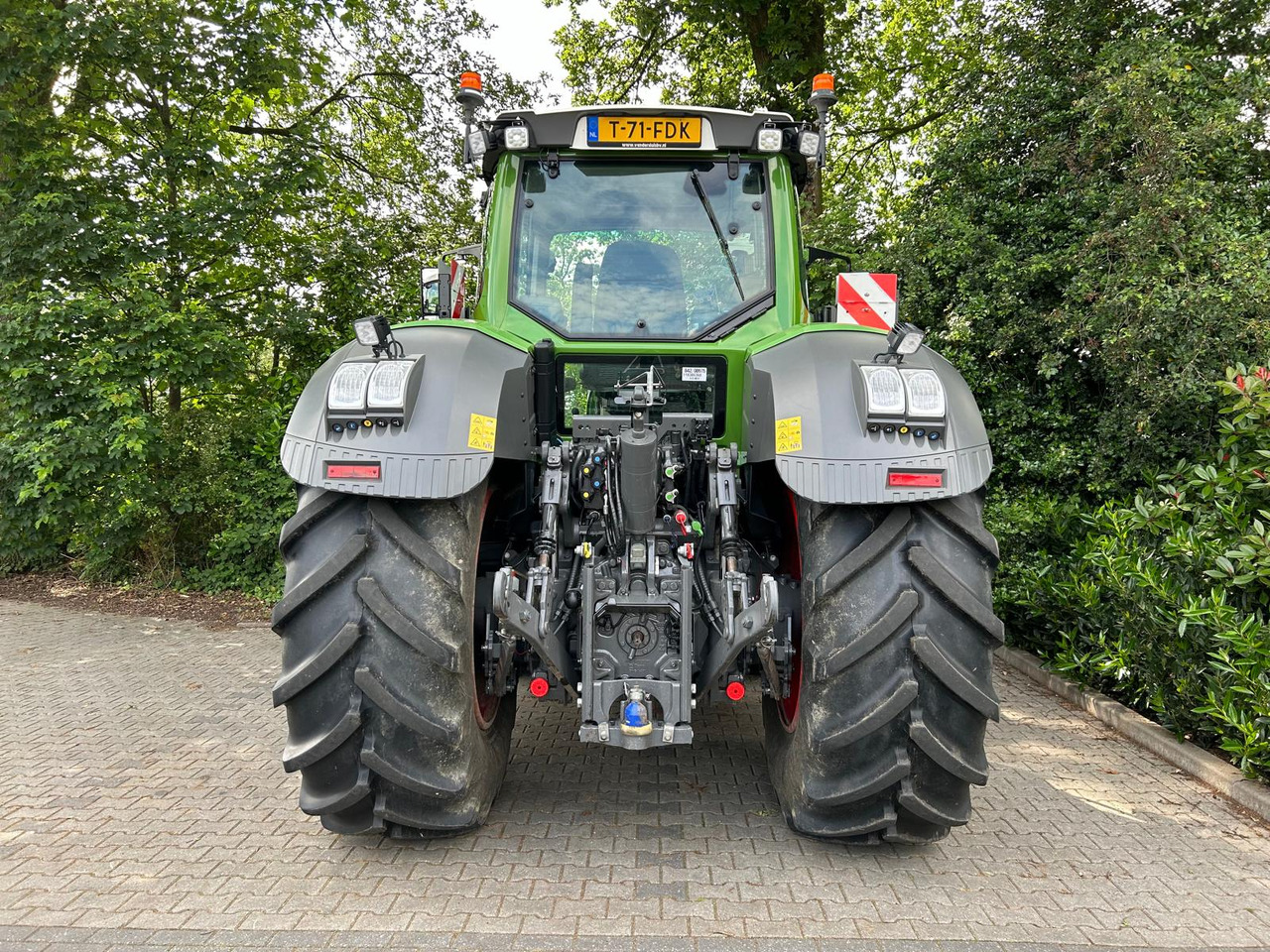 Traktor FENDT 828 Vario S4 ProfiPlus: das Bild 14 Traktor FENDT 828 Vario S4 ProfiPlus: das Bild 14