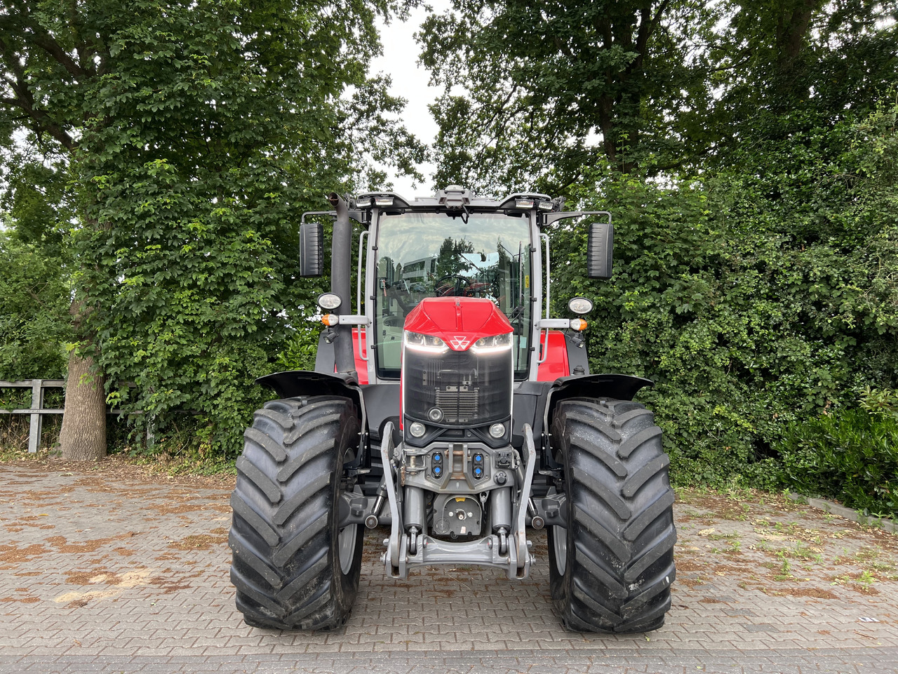 Massey Ferguson 8S.225 Dyne E-power - Traktor: das Bild 5 Massey Ferguson 8S.225 Dyne E-power - Traktor: das Bild 5