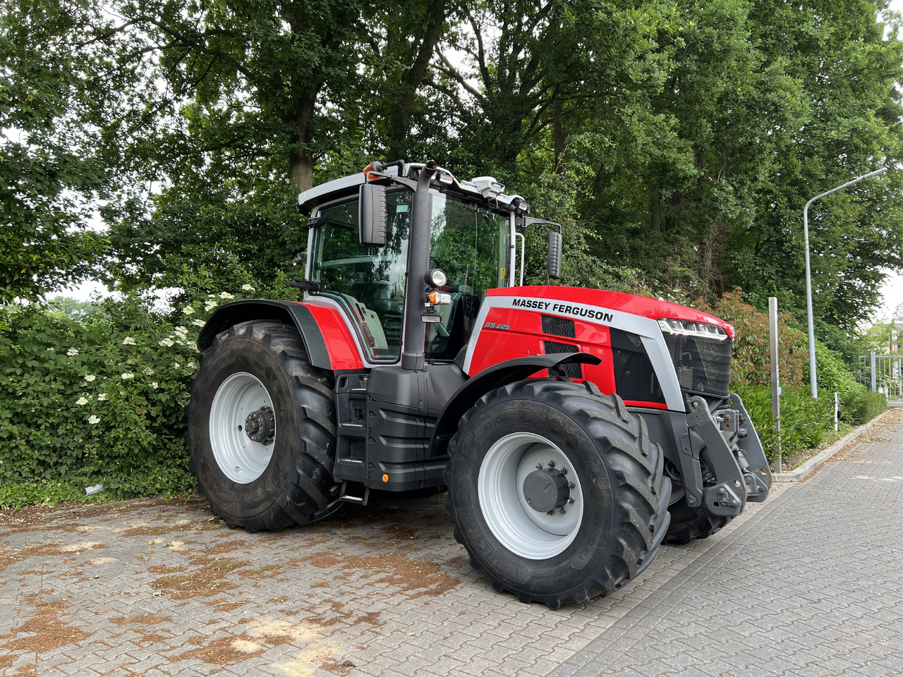 Massey Ferguson 8S.225 Dyne E-power - Traktor: das Bild 3 Massey Ferguson 8S.225 Dyne E-power - Traktor: das Bild 3