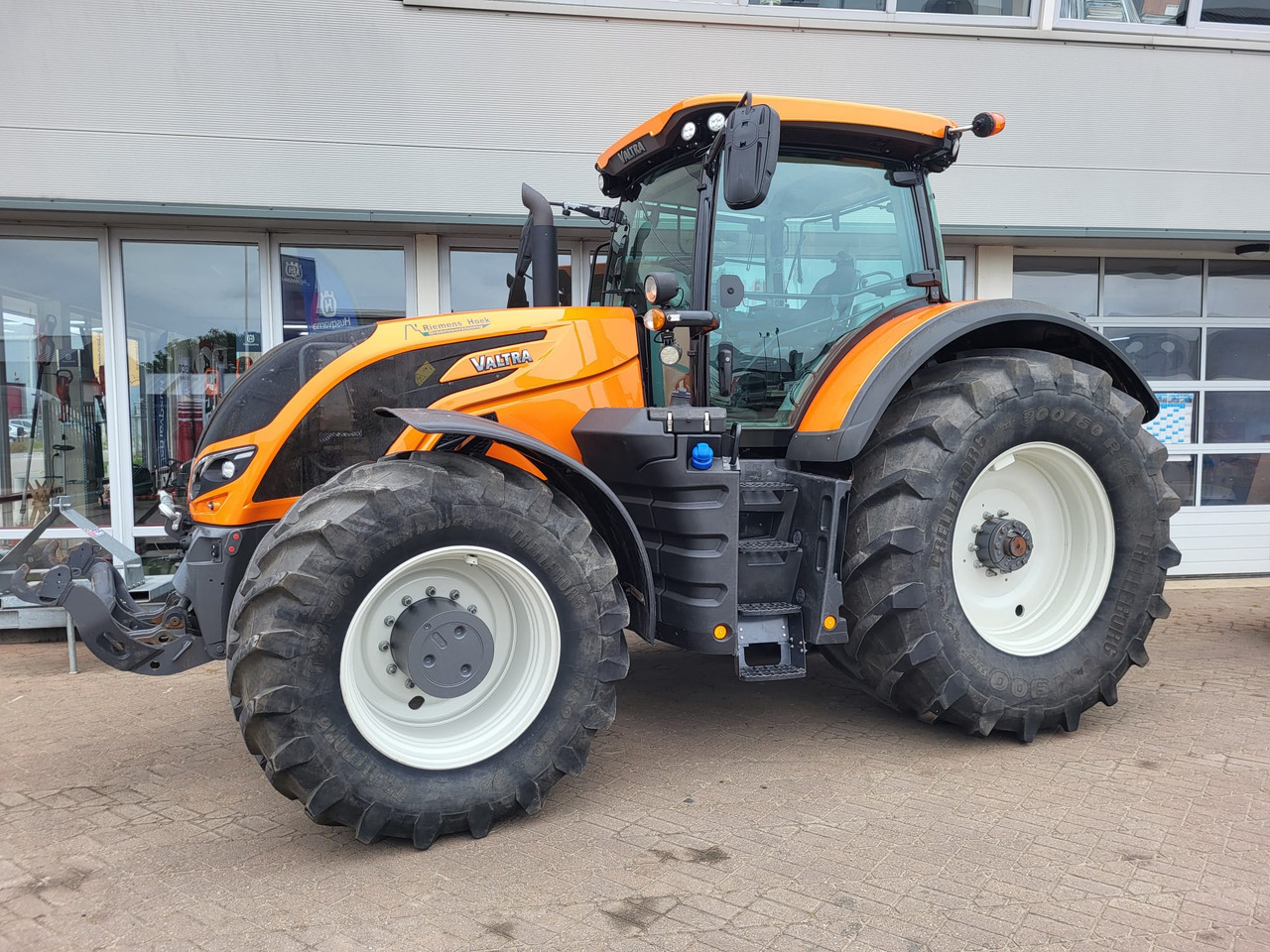 VALTRA S394 - Traktor: das Bild 1 VALTRA S394 - Traktor: das Bild 1