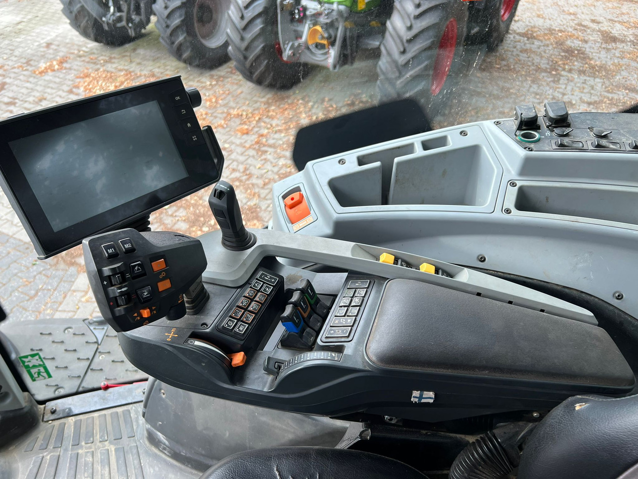 Traktor VALTRA T174 Versu: das Bild 16