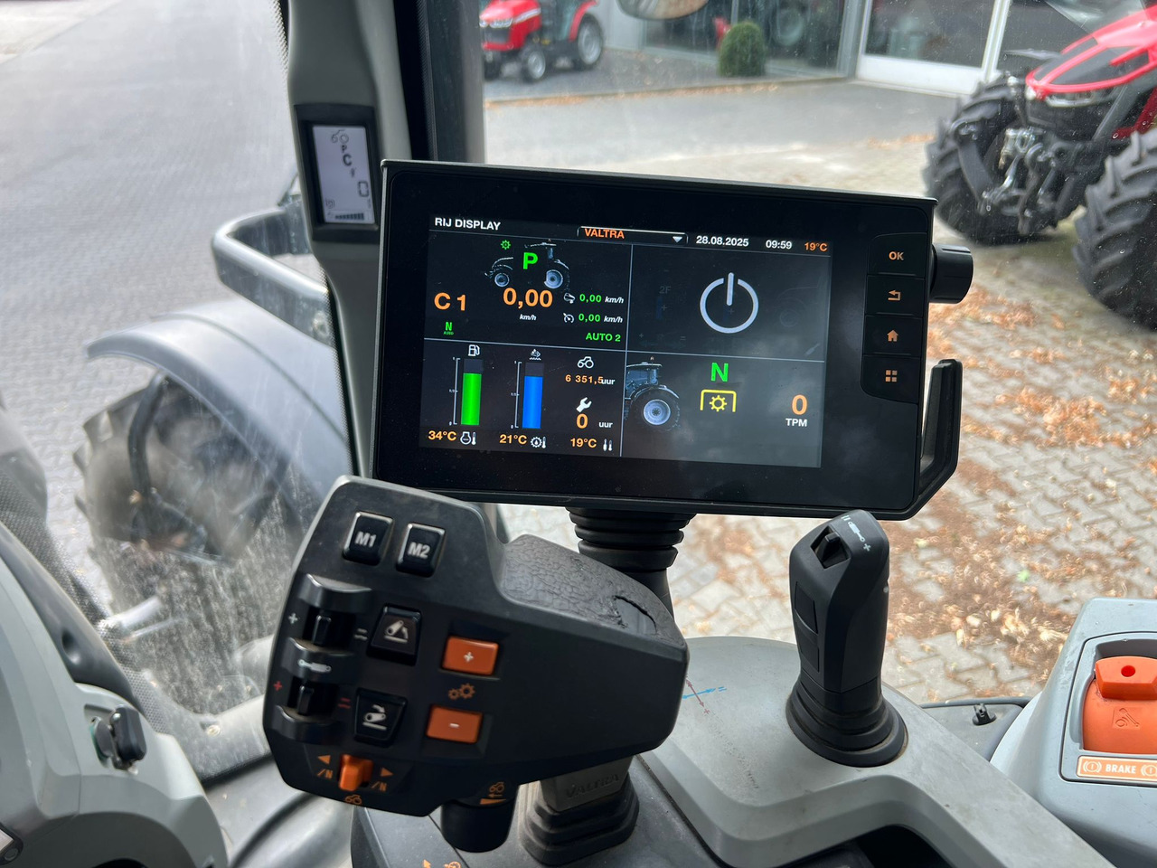 Traktor VALTRA T174 Versu: das Bild 17