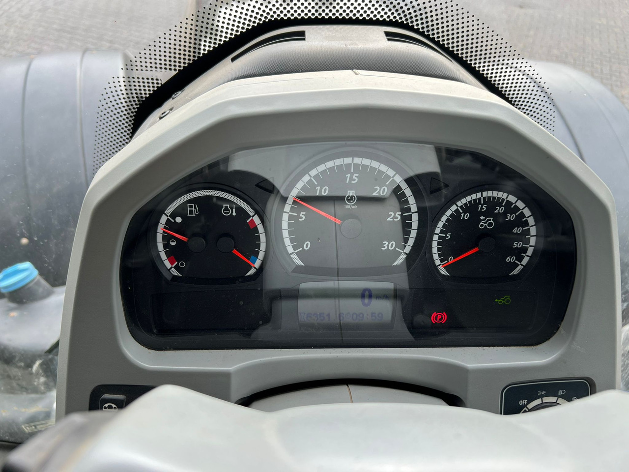 Traktor VALTRA T174 Versu: das Bild 15