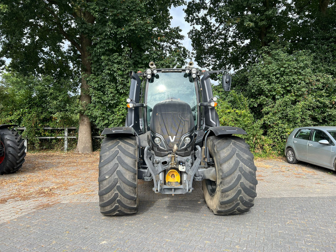 VALTRA T174 Versu - Traktor: das Bild 5 VALTRA T174 Versu - Traktor: das Bild 5