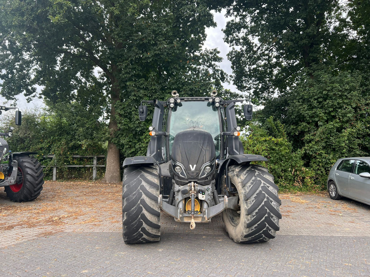 Valtra T174 Versu - Traktor: das Bild 5 Valtra T174 Versu - Traktor: das Bild 5