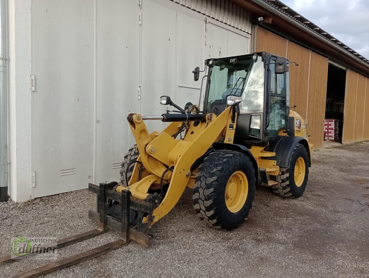 CAT 908 M - Radlader: das Bild 4 CAT 908 M - Radlader: das Bild 4