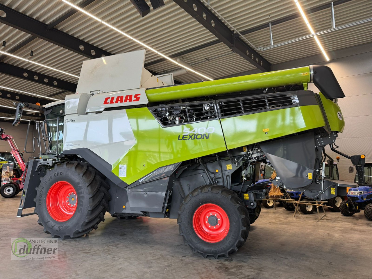 CLAAS Lexion 5400 Model C831... - Mähdrescher: das Bild 4 CLAAS Lexion 5400 Model C831... - Mähdrescher: das Bild 4