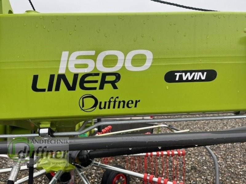 CLAAS Liner 1600 Twin - Heuwender/ Wenderechen: das Bild 2 CLAAS Liner 1600 Twin - Heuwender/ Wenderechen: das Bild 2