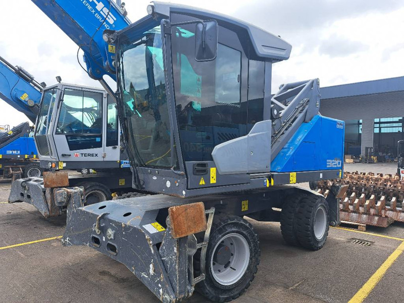 Fuchs MHL320F + Grapple - Umschlagbagger: das Bild 3 Fuchs MHL320F + Grapple - Umschlagbagger: das Bild 3