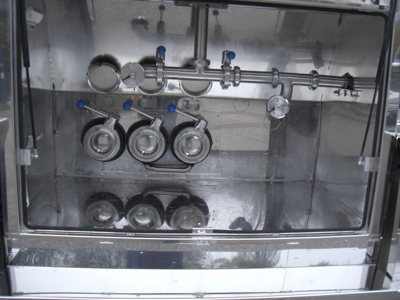 Magyar SRMAGD / Drucktank / Heizbar / Sofort ! Magyar SRMAGD / Drucktank / Heizbar / Sofort ! - Tankauflieger: das Bild 5 Magyar SRMAGD / Drucktank / Heizbar / Sofort ! Magyar SRMAGD / Drucktank / Heizbar / Sofort ! - Tankauflieger: das Bild 5