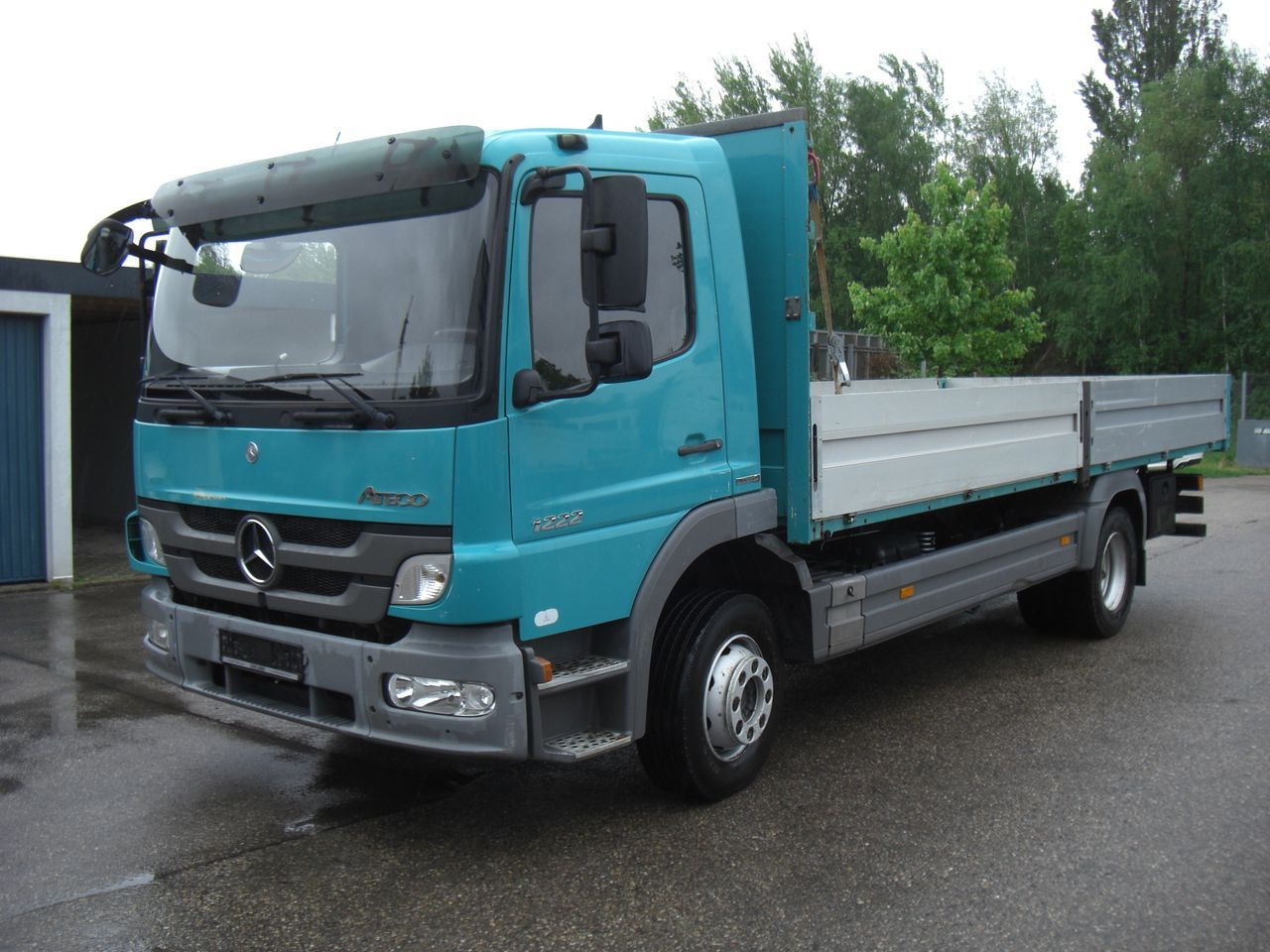 Mercedes-Benz 1222 Atego - Pritsche LKW: das Bild 1 Mercedes-Benz 1222 Atego - Pritsche LKW: das Bild 1