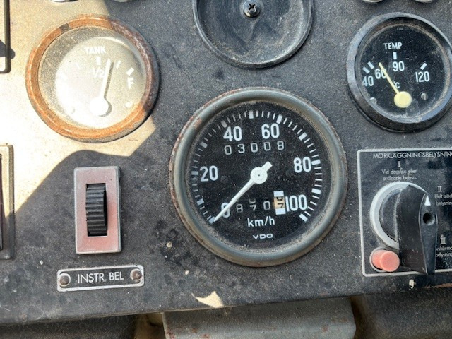 Wohnmobil Volvo C303 4x4, Laplander 5 zitplaatsen: das Bild 15 Wohnmobil Volvo C303 4x4, Laplander 5 zitplaatsen: das Bild 15