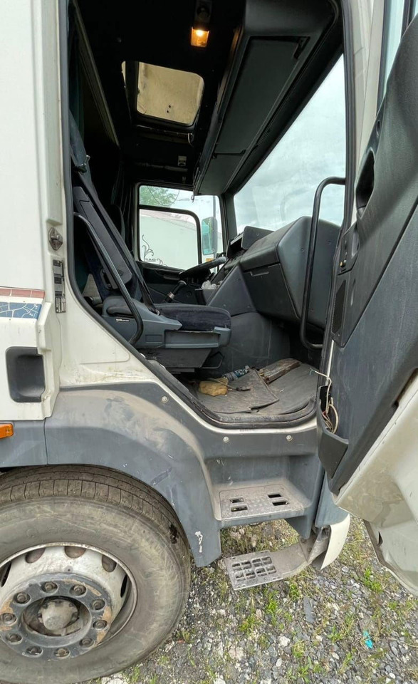 DAF CF 85 - Sattelzugmaschine: das Bild 2 DAF CF 85 - Sattelzugmaschine: das Bild 2